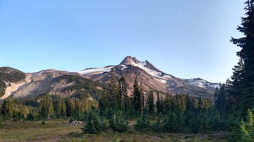 thruhikers channel image